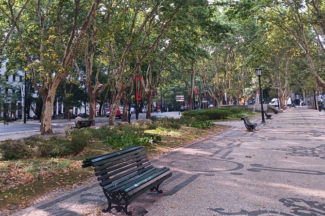 Avenida da Liberdade & Principe Real - Strolling Along Avenida da Liberdade’s Unique Pavement