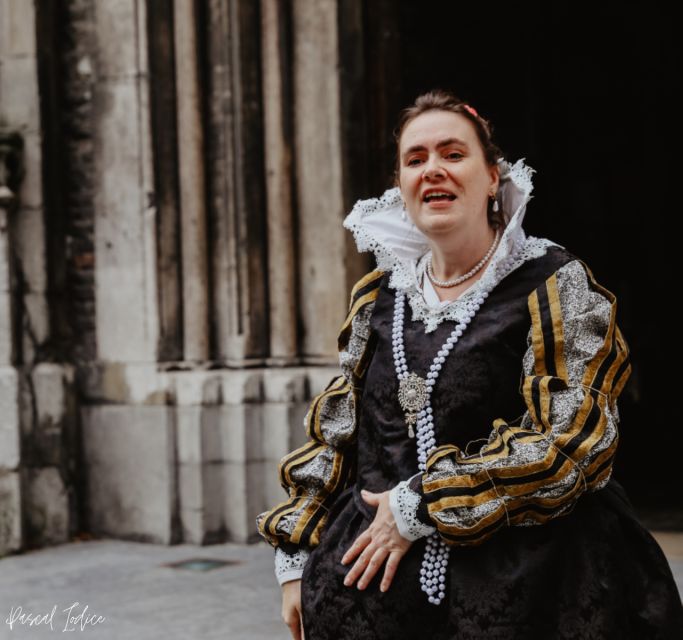 Avignon: Immersive Guided Tour of 1860 - Madame Pernod’s Personal Tales and Encounters