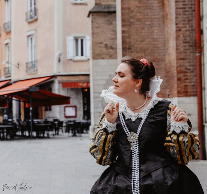 Avignon: Immersive Guided Tour of 1860 - Practical Details: Meeting Point and Accessibility