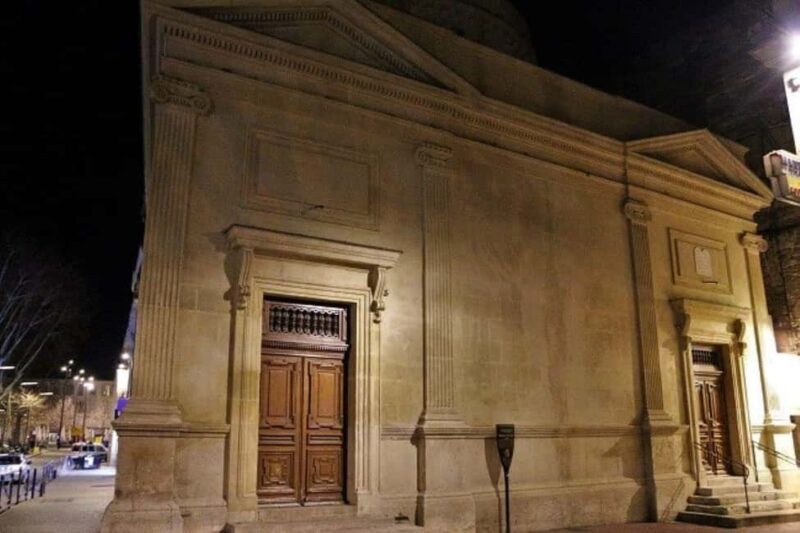 Avignon: La Noctambule Between Past and Present - Discovering Avignon at Night: An Introduction to La Noctambule entre passé et présent