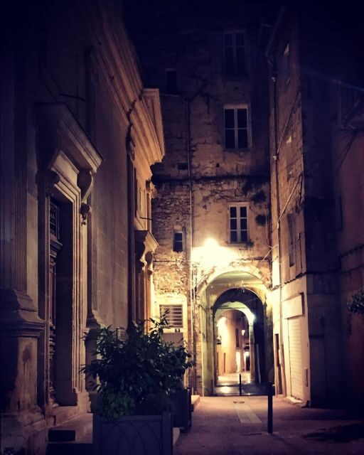 Avignon: La Noctambule du Pape Night Tour - Discovering the Town Hall and the Place de l’Horloge