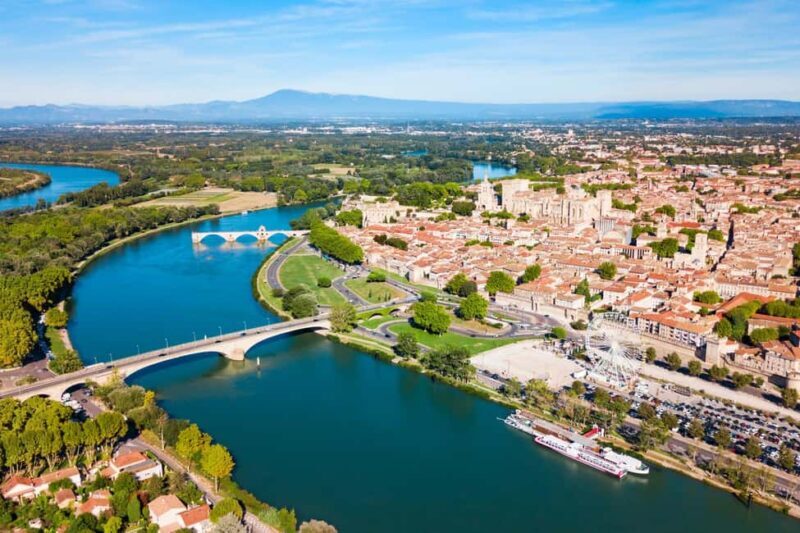 Avignon: Private 2-Hour Intro City Walk with Local Guide - Exploring Avignon’s Most Important Landmarks
