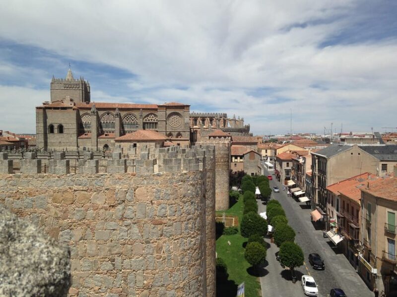 Avila - Private Historic Walking Tour - Exploring the Romanesque Basilica of San Vicente
