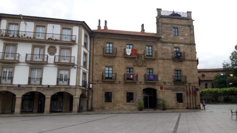 Avilés: discover its Historical Center - Who Will Appreciate This Tour Most?