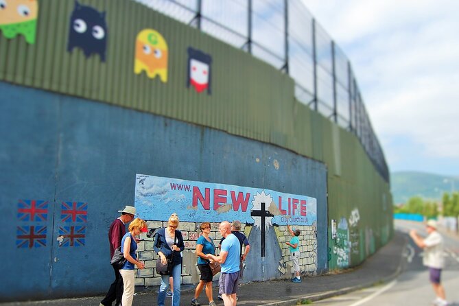 Award winners Express 2 hrs Black Taxi tours and Mural Taxi Tour - The Historic Transport System and the Troubles