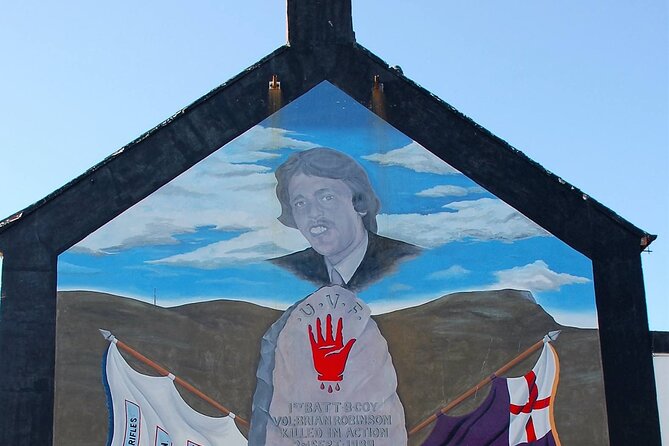 Award winners Express 2 hrs Black Taxi tours and Mural Taxi Tour - International Murals on Divis Street