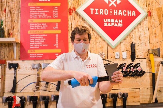 Axe Throwing 2 Hour Session - Discover the Excitement of a Two-Hour Axe Throwing Session in Madrid