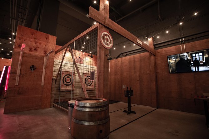 Axe-Throwing - What Sets It Apart: Focus on Private and Group Experiences