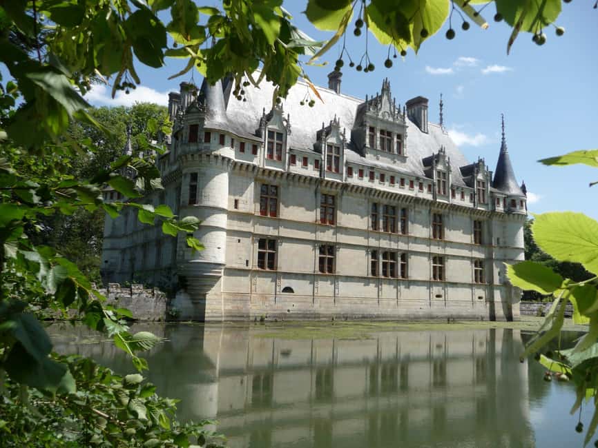 Azay-le-Rideau Castle : Guided Half-Day Tour from Tours - Key Points