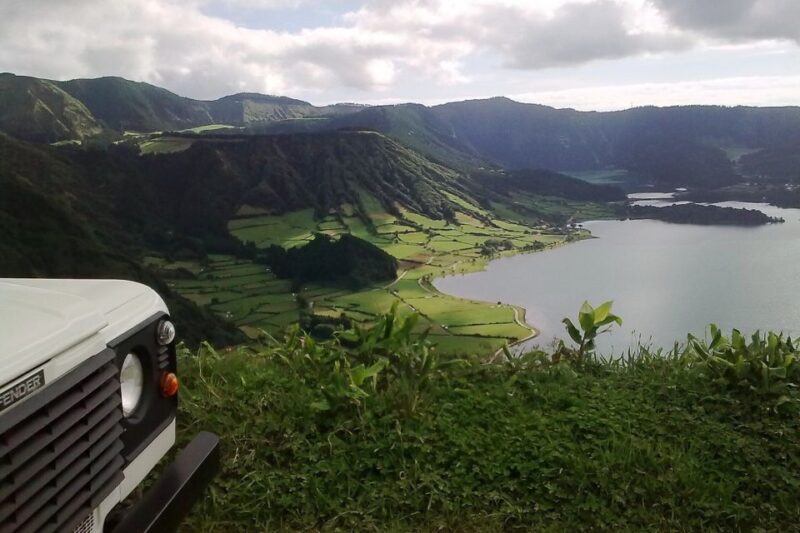 Azores: Sete Cidades Scenic Jeep Tour from Ponta Delgada - Scenic Drive and Village Visits