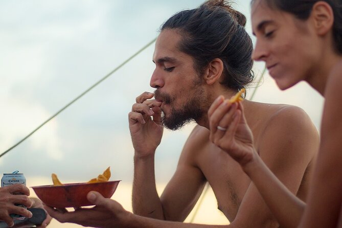 Bacalar: 4hr Private Sailing Tour with Guacamole & Drinks - The Route and Stops: From Famous to Hidden Corners