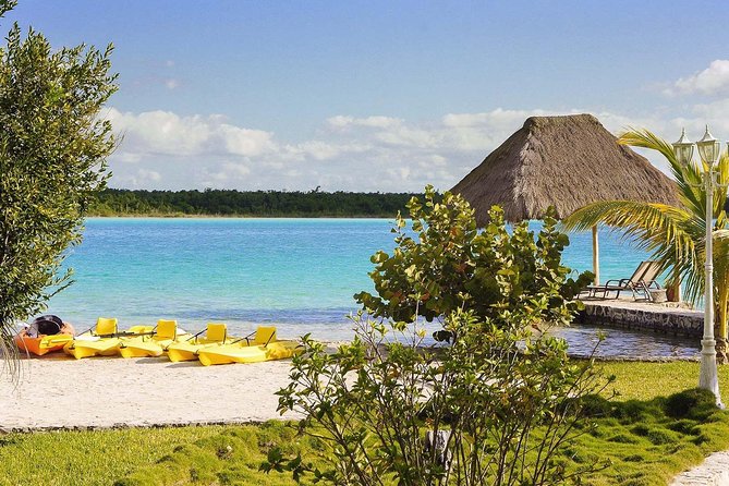 Bacalar Lagoon & Chacchoben Mayan Ruins from Costa Maya - Guides and Commentary: Knowledge and Personalities