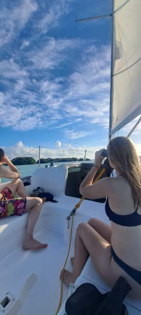Bacalar: Lagoon Sailing Tour with Snacks and Drinks - The Experience of Sailing with a Small Group