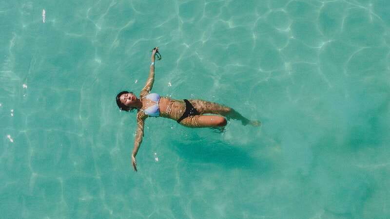 Bacalar Lagoon Sightseeing Boat Tour with Open Bar & Snack - Key Points