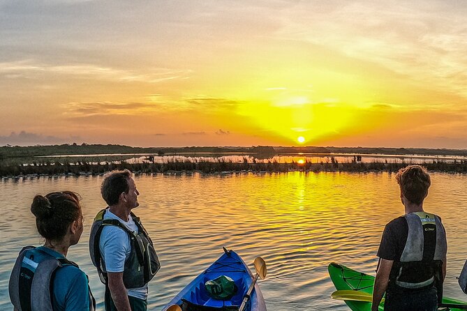 Bacalar Sunrise in Kayak - Included Food, Photos, and Equipment