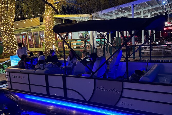 Bach Party Boat on Lake Austin 4 hours Up to 12 guests - Key Points