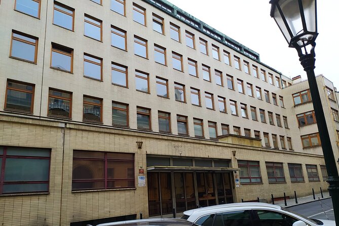 Back to Communism Walking Tour - Pacing and Duration of the Tour