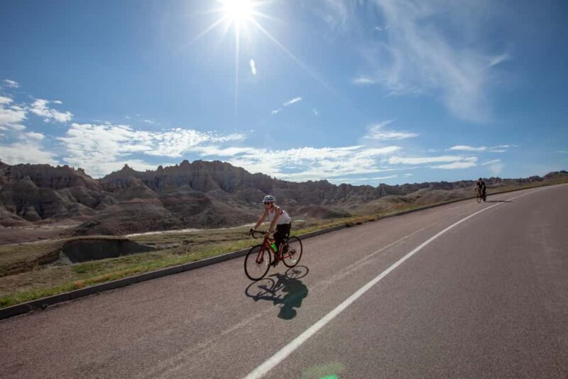 Badlands National Park: Private Bike/E-Bike Tour with Lunch - Exploring the Ben Reifel Visitor Center and Its Exhibits