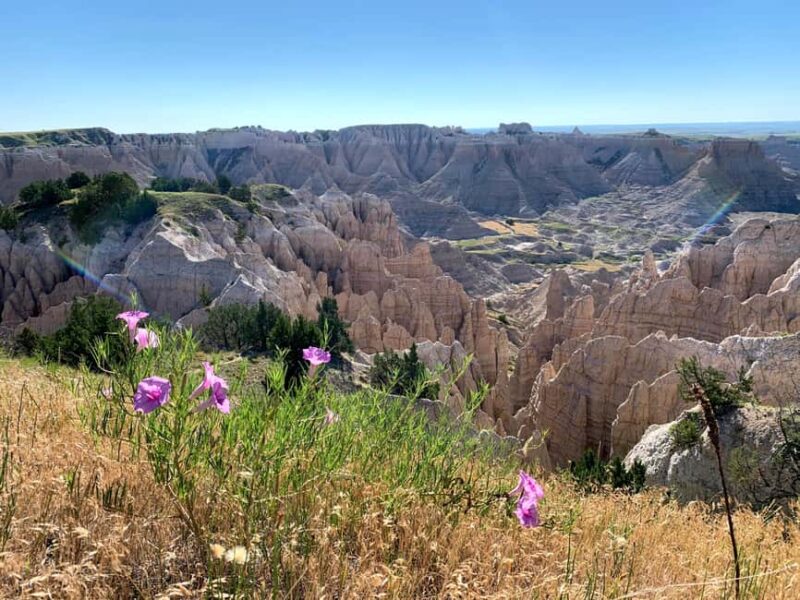 Badlands National Park: Private Bike/E-Bike Tour with Lunch - Optional E-Bike Support for Easier Riding