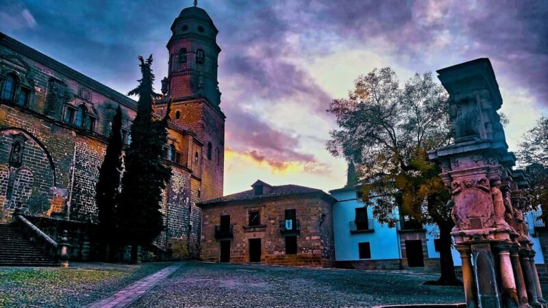 Baeza: Guided walking tour of history and legends - Discover Baeza, a UNESCO World Heritage City