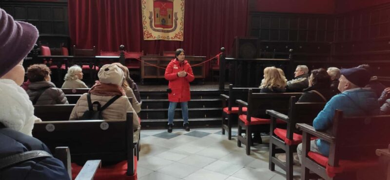 Baeza: Tour a pie monumentos destacados - The Historic Streets and Squares: Plaza del Pópulo and Surroundings