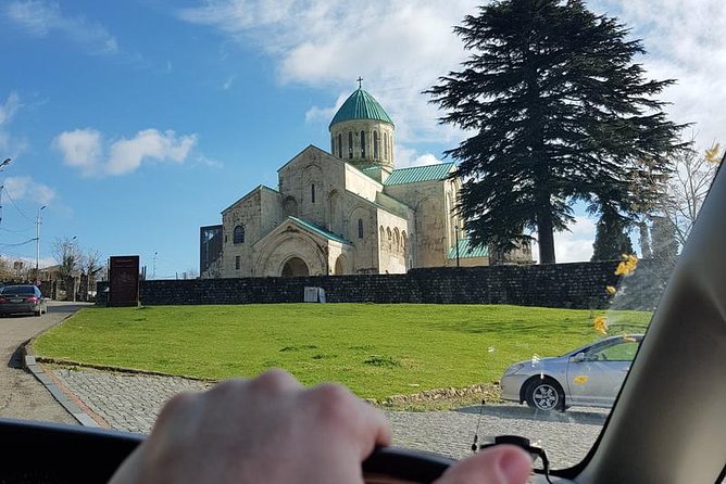 BAGRATI, GELATI & MOTSAMETA Group Tour from Kutaisi - Exploring Gelati Monastery: A UNESCO World Heritage Treasure