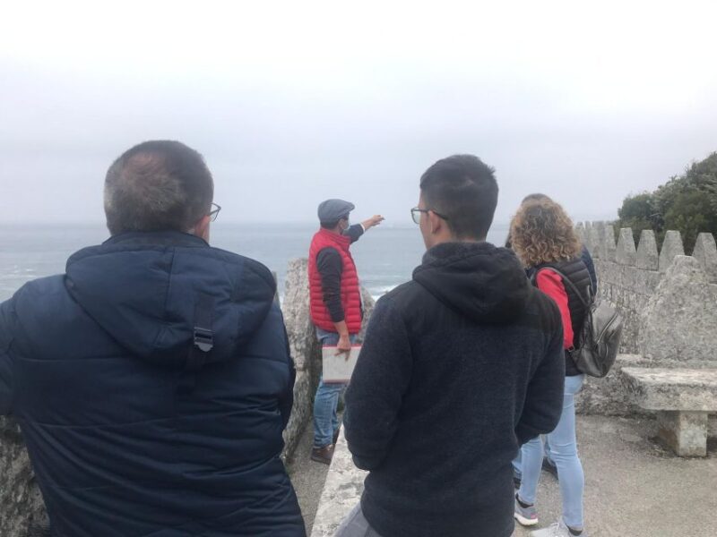 Baiona, Galicia: Private Tour - The Statue of King Alfonso IX and Historical Legacy