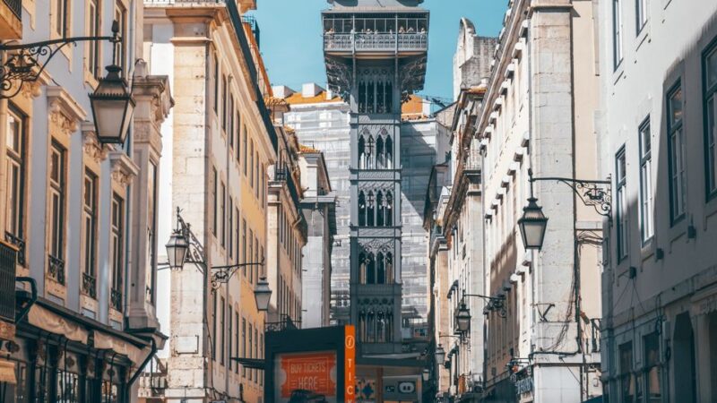Bairro Explorations: Lisbon's Colorful Neighborhood Tour - Discover the Rich Heritage of Azulejos