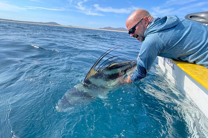 Baja Fishing Dream Roosterfish Dorado Marlin Yellowtail Tuna - The Quality of Equipment and Comfort on Board