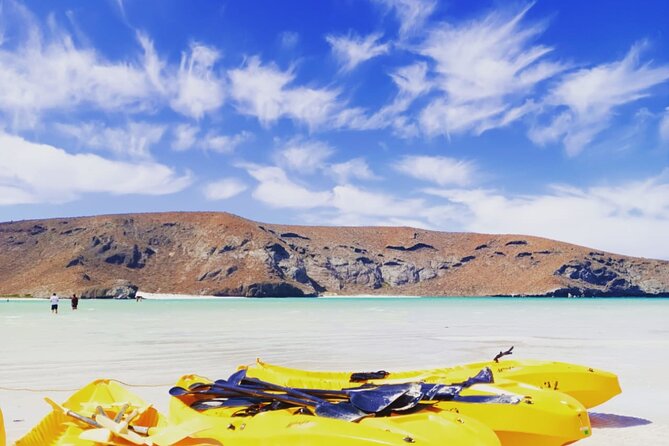 Balandra and Todos Santos Beach Tour from Los Cabos - Discovering Todos Santos and the Iconic Hotel California