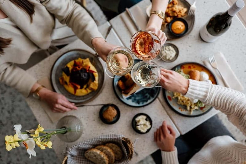 Balatonfüred: Zelna Wine Bistro Tasting Experience - Accessibility and Practical Details