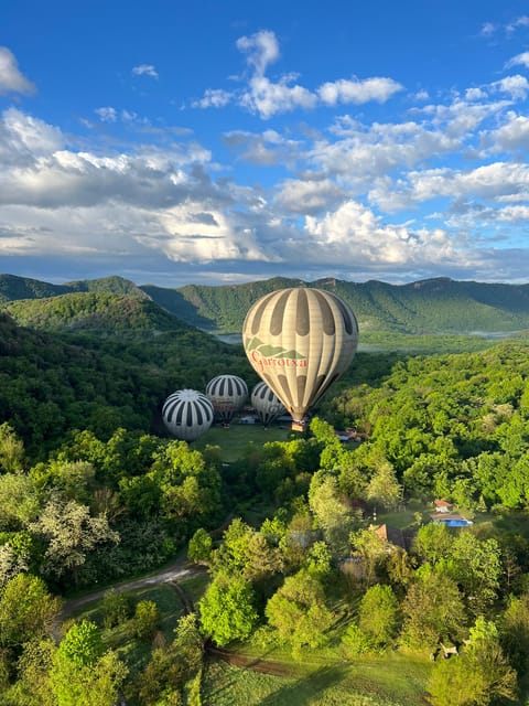 Balloon flight in la Garrotxa with transfer from Barcelona - Key Points