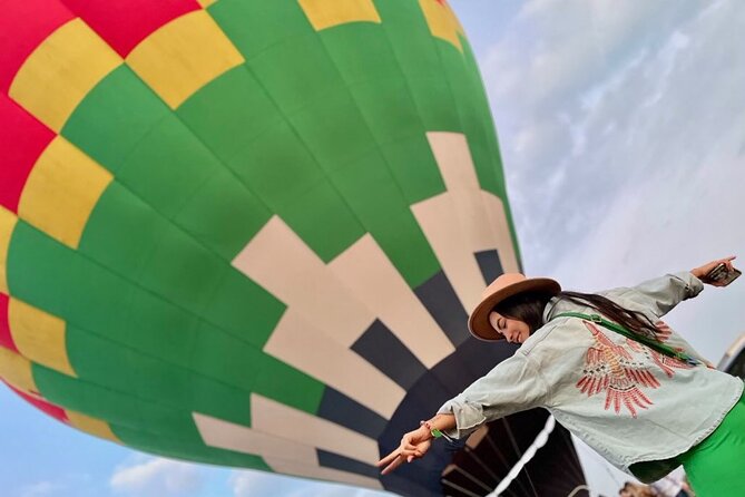 Balloon flight in Teotihuacán from Mexico City - The Experience at the Archaeological Zone