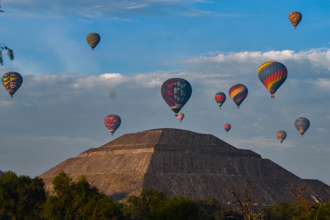 Balloon flight + pick up in CDMX + Breakfast in Cave + Teotihuacan - Additional Costs and Practical Tips