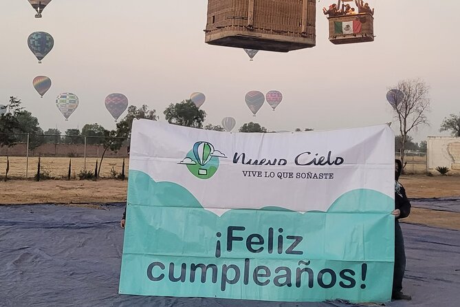 Balloon flight + Transportation + Breakfast in Cave or buffet + Pyramids - Key Points