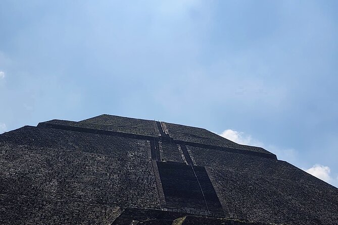 Balloon Flight with Breakfast and Transportation in Teotihuacan - Key Points