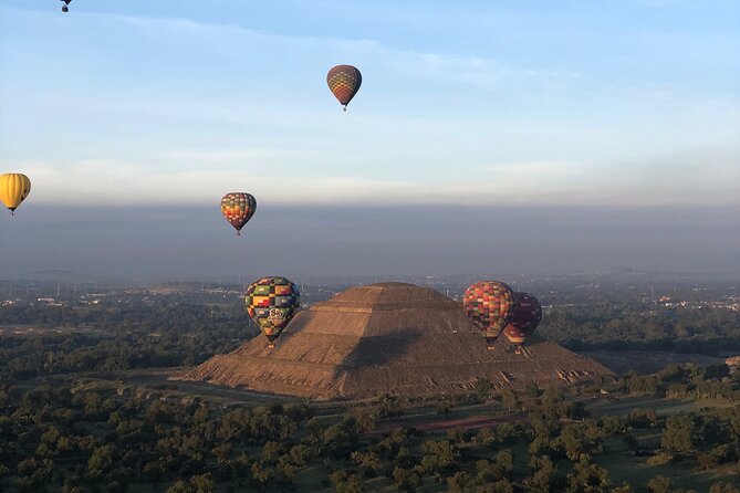 Balloon Flight with Pick Up on CDMX + Breakfast + Pyramids - Soaring Over Teotihuacan at Dawn