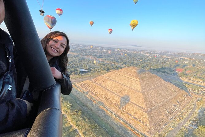 Balloon flight with pyramids tour and transportation from Mexico City - Guided Tour of the Pyramids of Teotihuacan