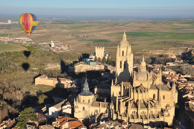 Balloon Ride Over Segovia or Toledo with Optional Transport from Madrid - Who Will Appreciate This Tour Most?