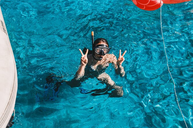 Balos & Gramvousa Luxury Catamaran Sailing Cruise from Kissamos - The Crew and Service