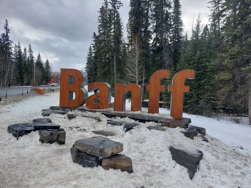 Banff: A Private Day Trip - Highlights Tour - What Sets This Tour Apart from Other Banff Day Trips