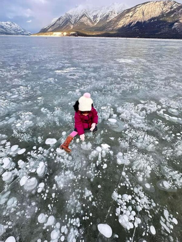 Banff: Banff & Yoho National Park Lakes and Gondola Tour - Exploring Lake Minnewanka and Two Jack Lake