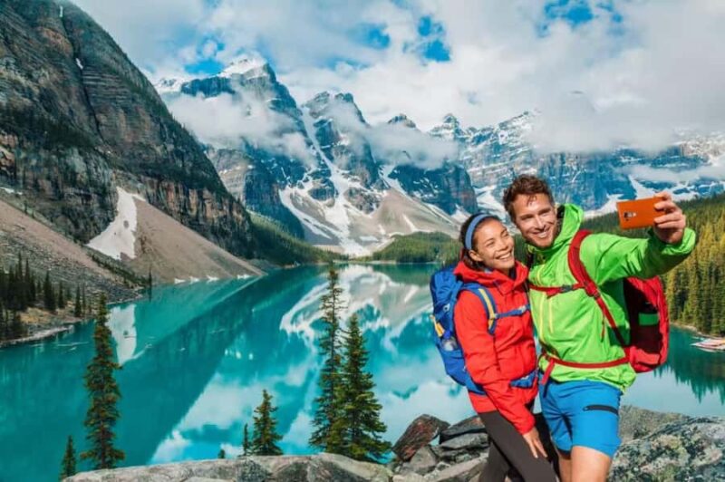 Banff/Calgary:Lake Louise,Moraine Lake,Emerald Lake Day Tour - Discover the Beauty of the Canadian Rockies on a Full-Day Tour