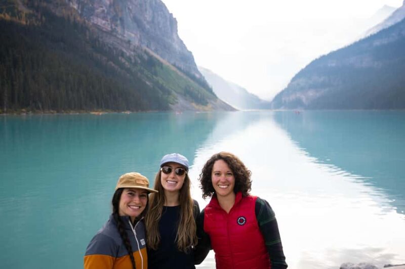 Banff/Camore: Lake Louise & Moraine Lake Private Tour - Lake Louise Lakeshore Walk and Its Glacial Origins