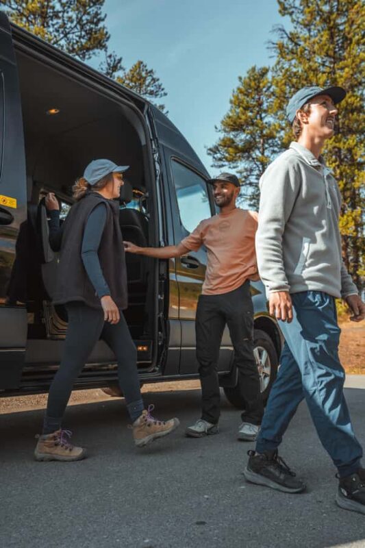 Banff/Camore: Lake Louise & Moraine Lake Private Tour - The Experience Provider: The Mountain Explorer Co.