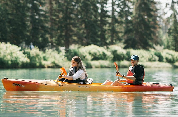 Banff - Double Kayak Experience - The Unique Advantage of the Early Bird Paddling