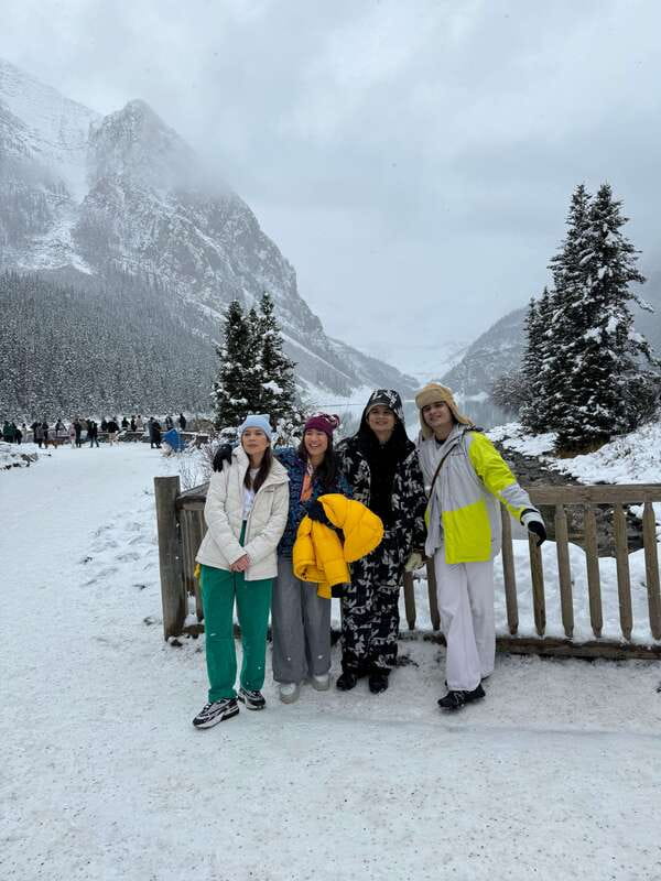 Banff Explorer Private Tour with Moraine Lake & Lake Louise - Visiting Moraine Lake: The Valley of the Ten Peaks