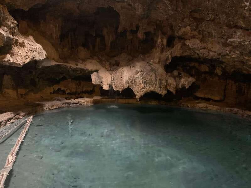 Banff: Gondola Cave Basin, Johnston Canyon & Lake Minnewanka - Relaxing at Banff Upper Hot Springs or Visiting Cave and Basin