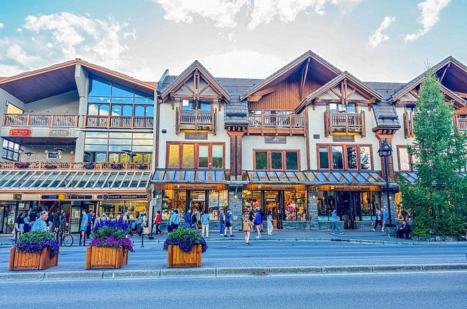 Banff Highlights Tour Louise, Johnston and Minnewanka Shared Tour - Frequently Asked Questions