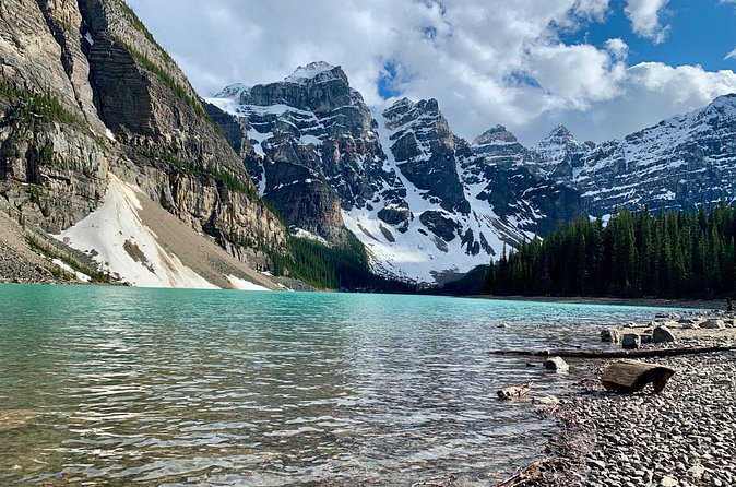 Banff Highlights:Johnston Canyon, Lake Louise & Moraine Lake Tour - Transportation and Group Size: Comfort and Intimacy
